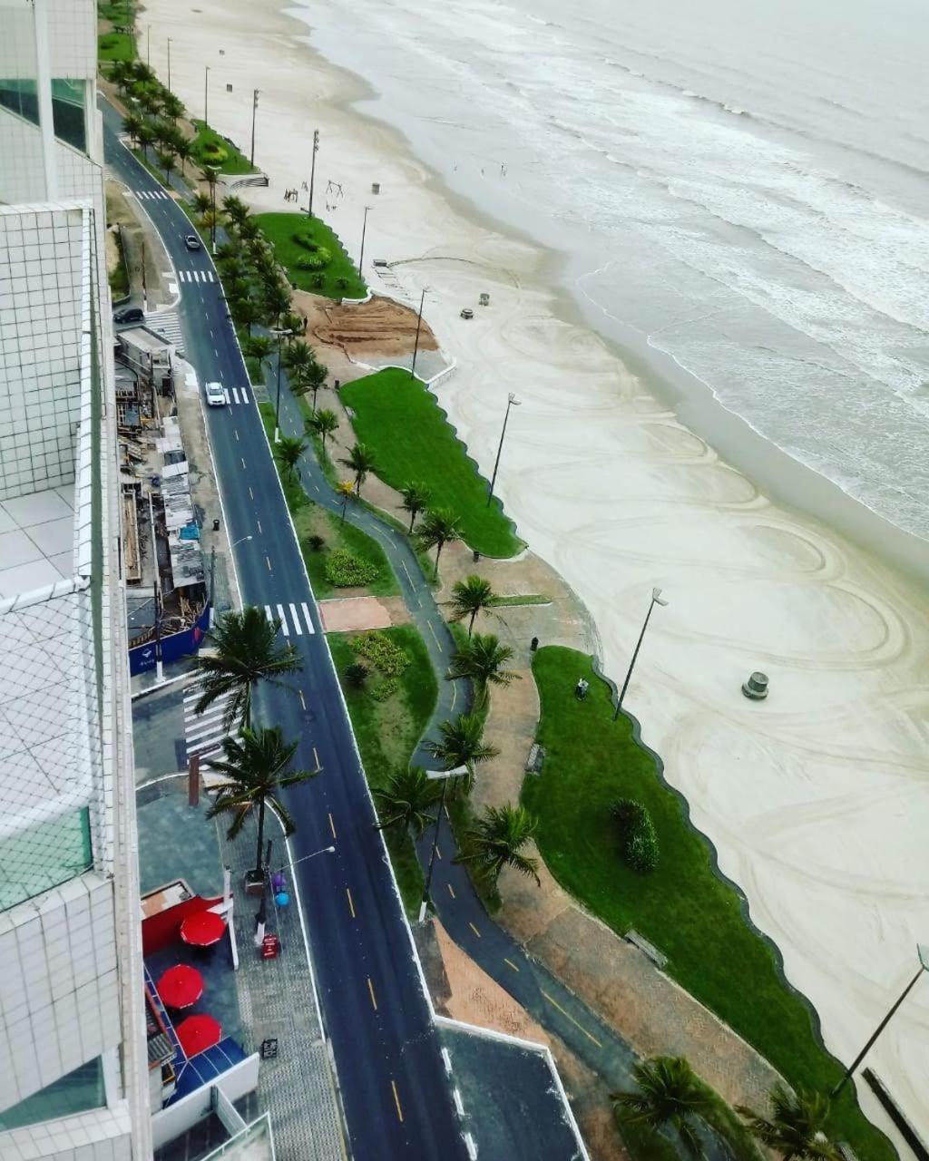 Belo Apartamento Com Vistas Para O Mar - Pe Na Areia - Churrasqueira Na Varanda Praia Grande  Zewnętrze zdjęcie